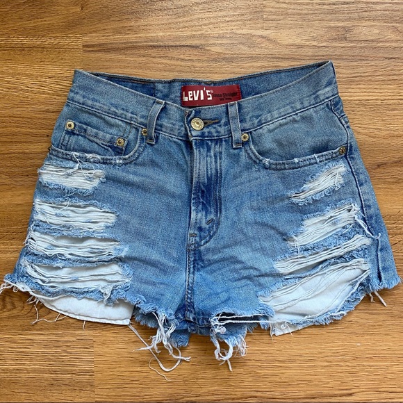 Levi's Pants - Levi’s high waisted distressed shorts